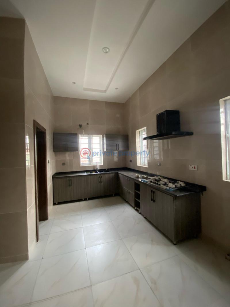 House For Sale Location:** Lere Adigun Gra, Bashorun, Ibadan Ibadan Oyo - 13
