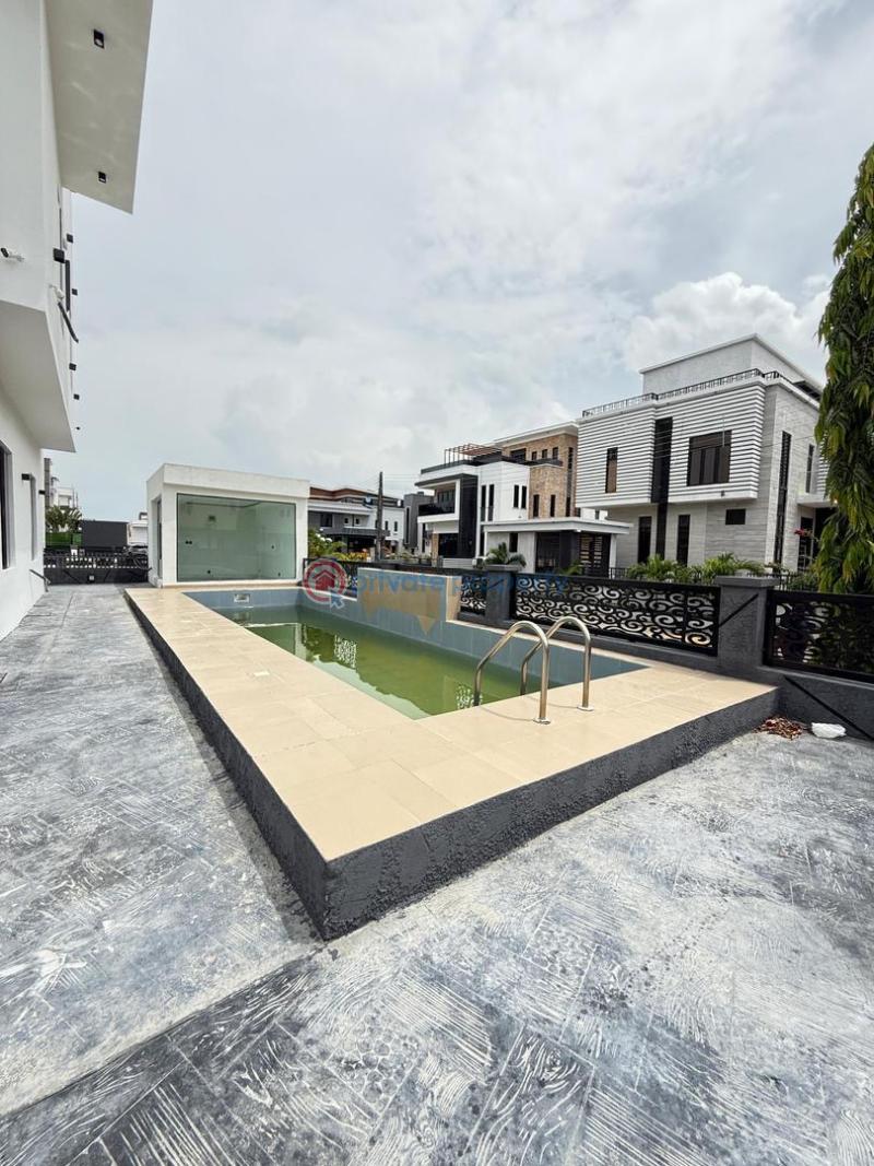 For sale : luxury 5 bedroom fully  detached  duplex with pool, - 2 5 bedroom Detached Duplex For Sale Osapa Lekki Lagos - 2