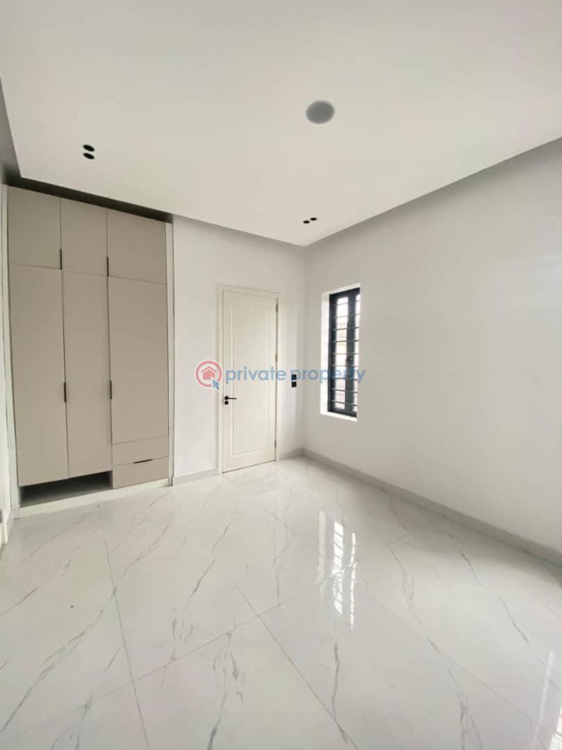 6 bedroom Detached Duplex For Sale Chevron Drive Lekki Lagos - 3