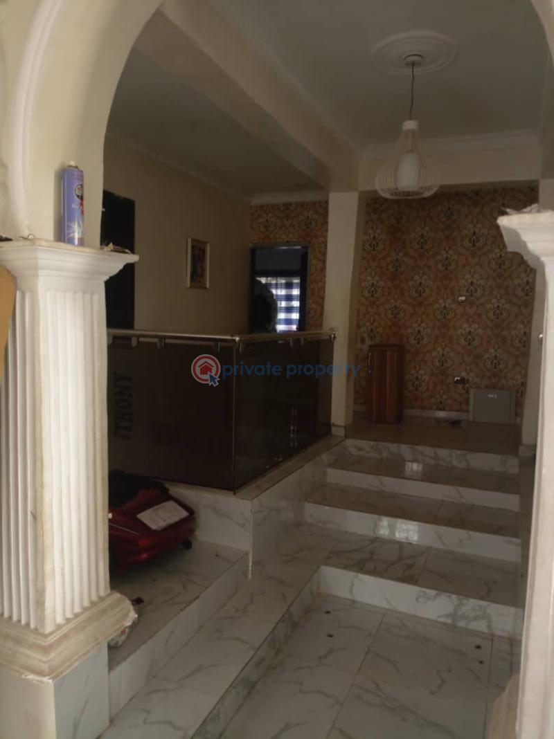 💫for sale modern 4 bedroom bungalow  with full pop  at jiboye, wire and cable, apata   doc: registered survey - 2 4 bedroom Detached Bungalow For Sale Wire And Cable, Apata Apata Ibadan Oyo - 2