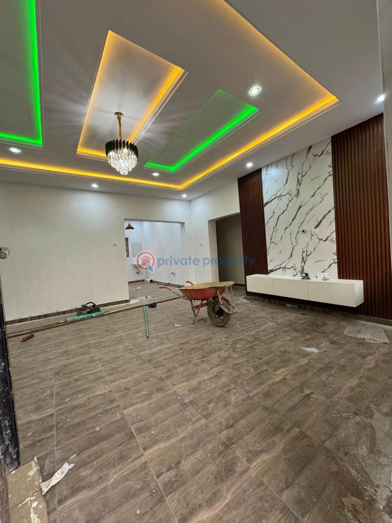 House For Sale Landmark:** Close To Opeyemi And Isolan Estate.gbongúdù Ojurin Akobo Area Of Ibadan. Akobo Ibadan Oyo - 10