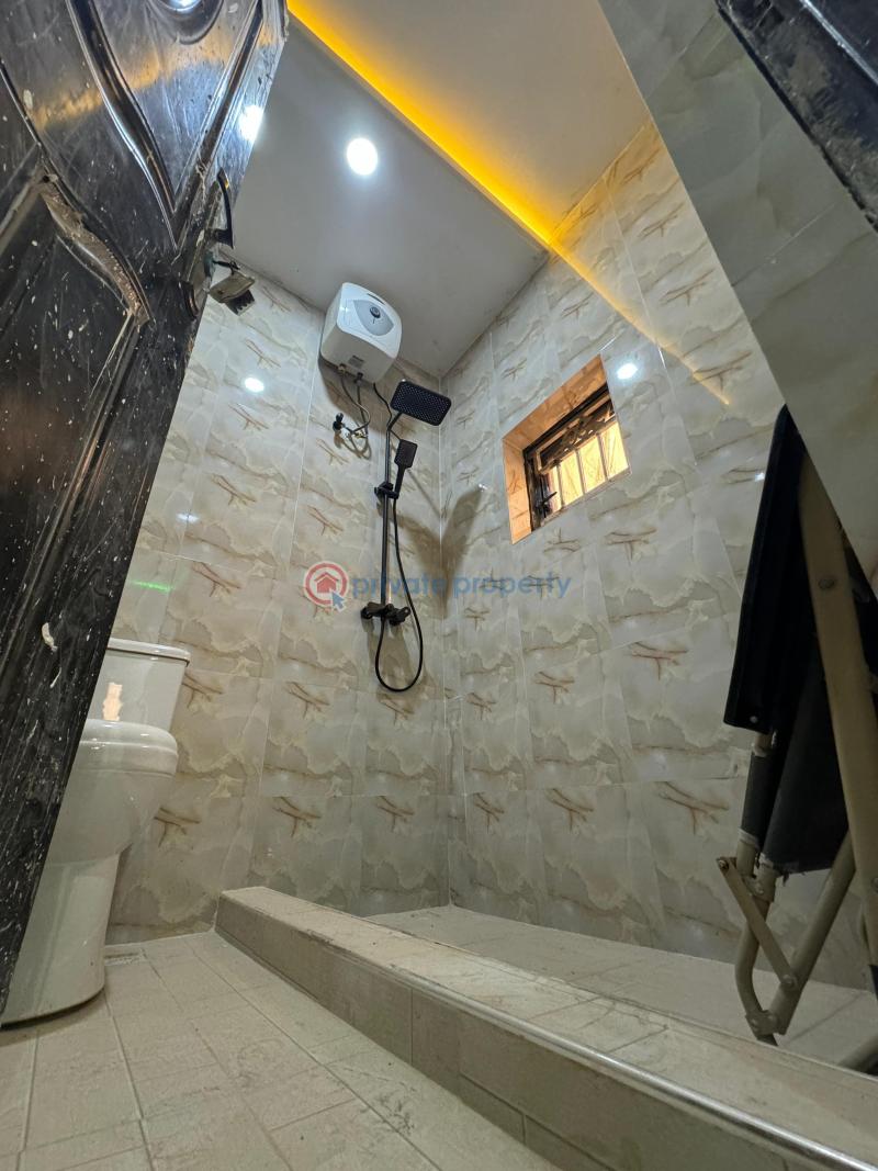 House For Sale Landmark:** Close To Opeyemi And Isolan Estate.gbongúdù Ojurin Akobo Area Of Ibadan. Akobo Ibadan Oyo - 9