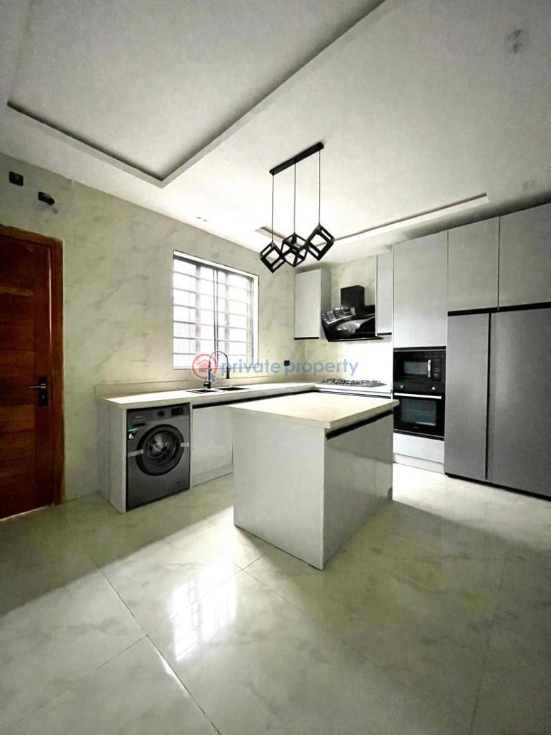 For sale ,✈️ 💠**modestly finished 5 bed fully detached duplex with bq*💠 - 6 5 bedroom Detached Duplex For Sale Ologolo Lekki Lagos - 6
