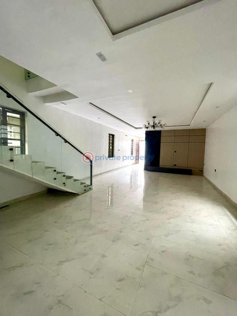 For sale ,✈️ 💠**modestly finished 5 bed fully detached duplex with bq*💠 - 17 5 bedroom Detached Duplex For Sale Ologolo Lekki Lagos - 17
