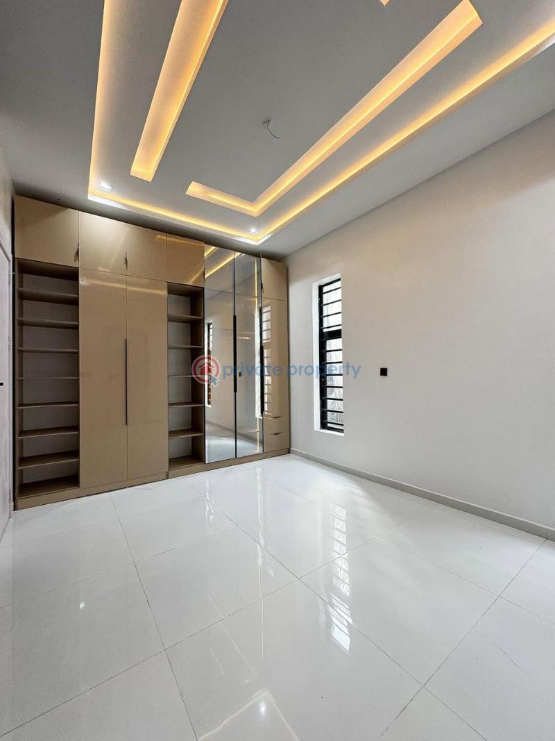 5 bedroom Detached Duplex For Sale Oral Estate Lekki Lekki Phase 2 Lagos - 9