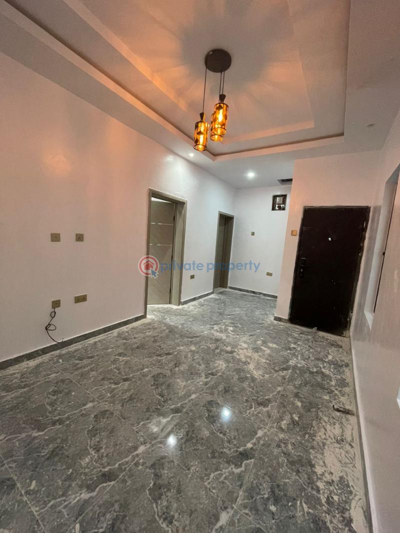House For Sale Location: Abdulsalam Estate, Akala Way, Akobo, Ibadan Akobo Ibadan Oyo - 8