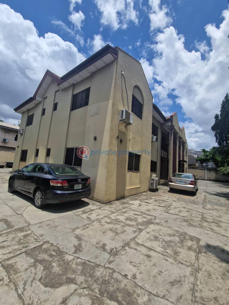 3 bedroom Detached Duplex For Sale Estate Lekki Phase 2 Lagos