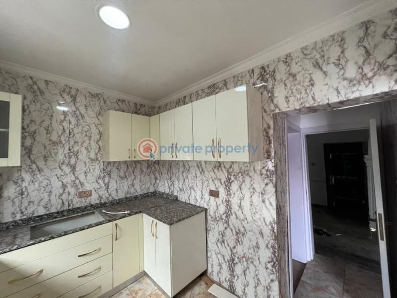 House For Sale At Idi Obi, Just After Ologuneru Railway Bridge , Ologuneru Eleyele , Less Than 1 Min From Main Roadonly 12 Minutes Drive To Eleyele Roundabout Ibadan Oyo - 10