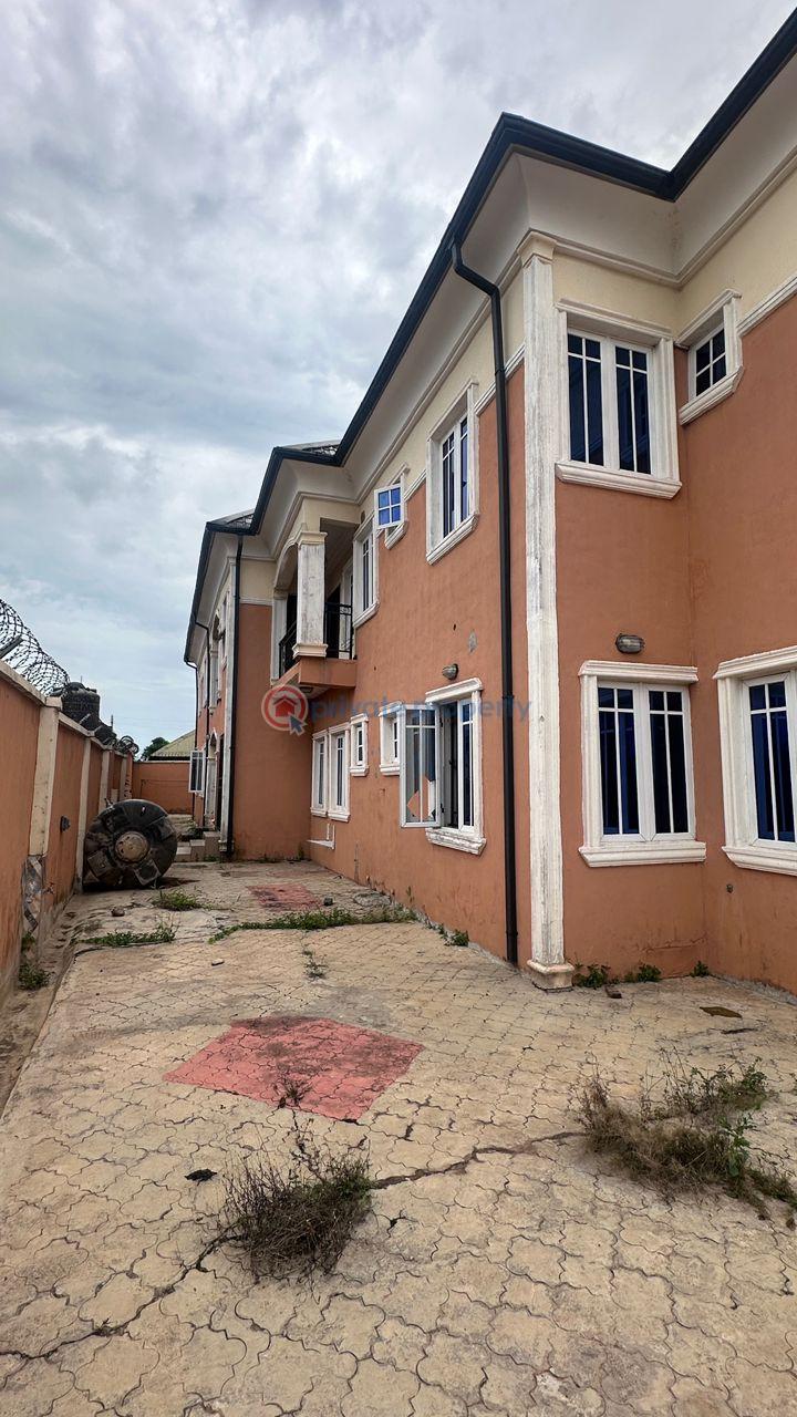 4 bedroom Block Of Flats For Sale Promise Land, Elebu, Akala Express Ibadan. Akala Express Ibadan Oyo - 1
