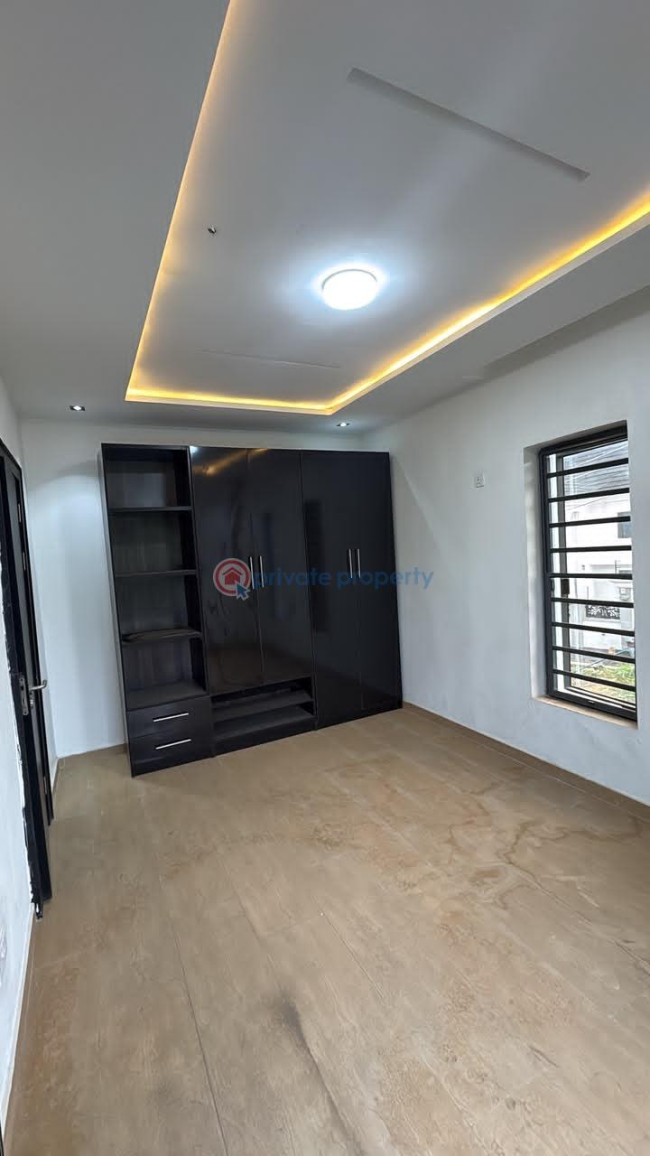 Duplex For Sale Carlton Gate Estate , Akobo Ibadan. Ibadan Oyo - 14