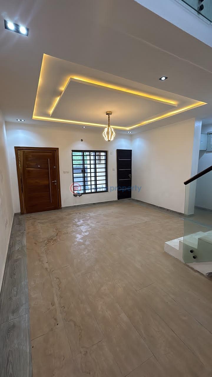Duplex For Sale Carlton Gate Estate , Akobo Ibadan. Ibadan Oyo - 4
