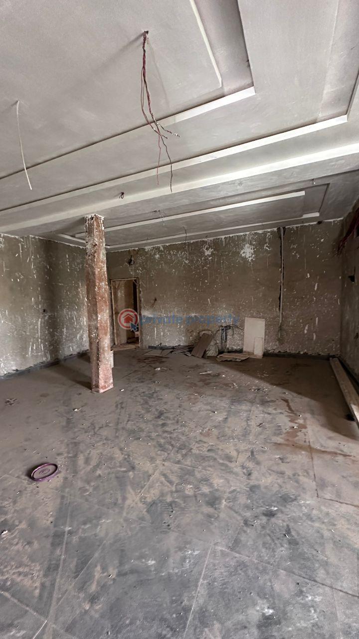 10 bedroom Hotel For Sale Inaolaji, Oluyole Ibadan Oluyole Estate Ibadan Oyo - 1