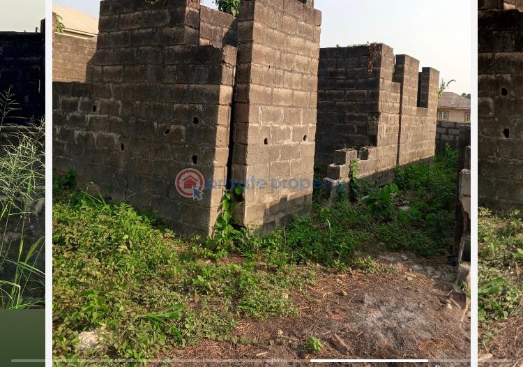 2 bedroom Block Of Flats For Sale Igbogbo Ikorodu Lagos - 2