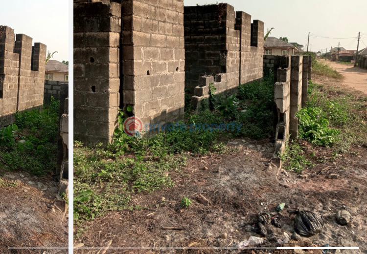 2 bedroom Block Of Flats For Sale Igbogbo Ikorodu Lagos - 1