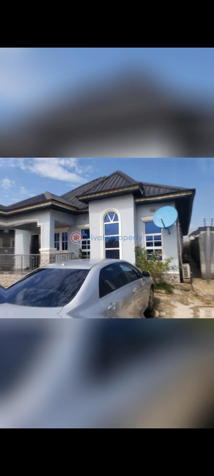 3 bedroom Bungalow For Sale Ewu Owa Pipe Line, Off Gberigbe Road, Ikorodu Lagos Gberigbe Ikorodu Lagos - 1