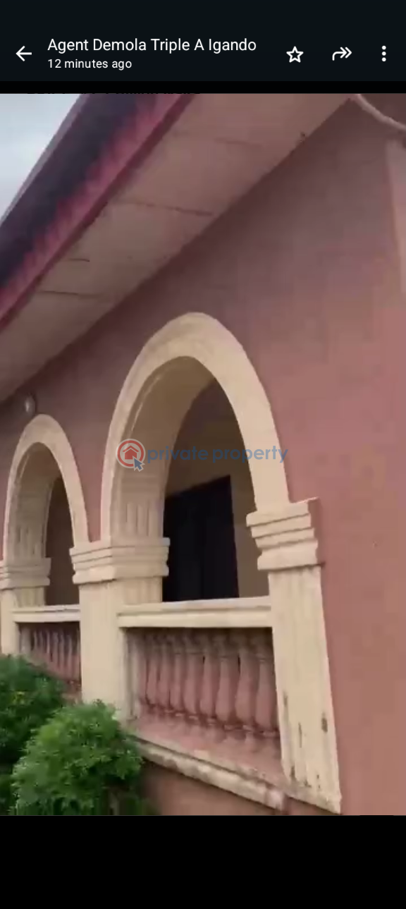 4 bedroom Detached Bungalow For Sale Idimu Egbe/Idimu Lagos - 3
