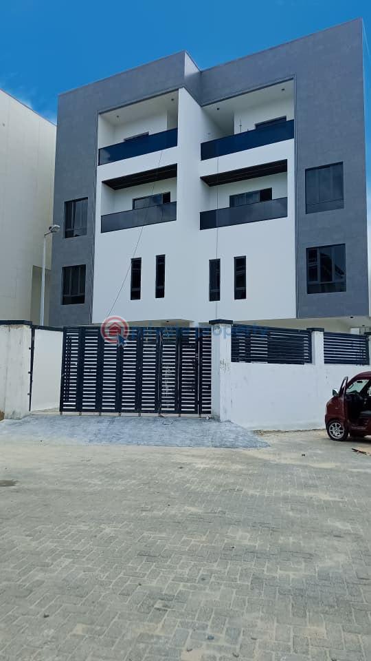 4 bedroom Semi detached Duplex For Sale Chevron Lekki Banana Island Ikoyi Lagos - 4