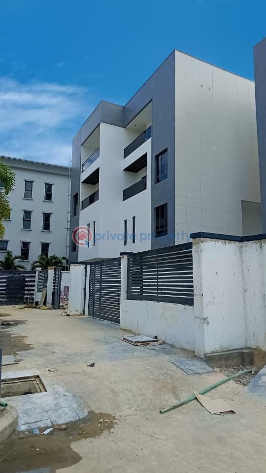 4 bedroom Semi detached Duplex For Sale Chevron Lekki Banana Island Ikoyi Lagos - 1