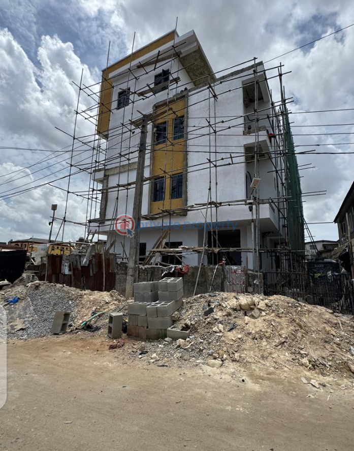 1 bedroom Block Of Flats For Sale Surulere Lagos - 1