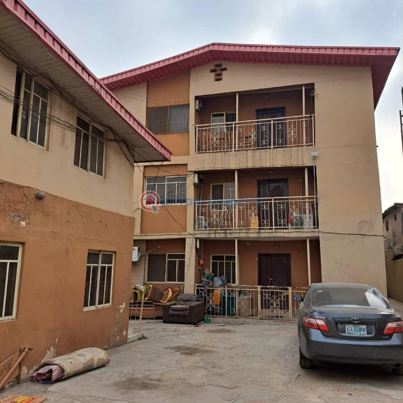 6 bedroom Townhouse For Sale Street Gbagada Lagos