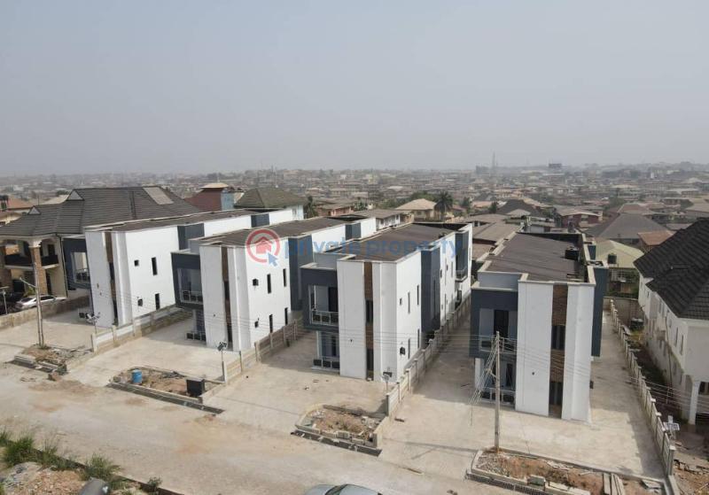 4 bedroom Detached Duplex For Sale Basorun Ibadan Oyo - 0