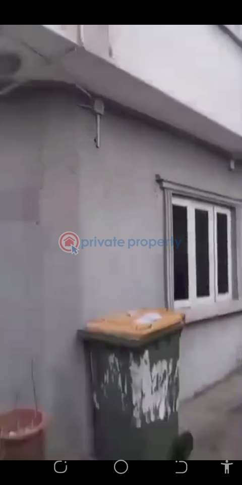 5 bedroom Detached Duplex For Sale Magodo Phase 2 Gra Shangisha Shangisha Kosofe/Ikosi Lagos - 3