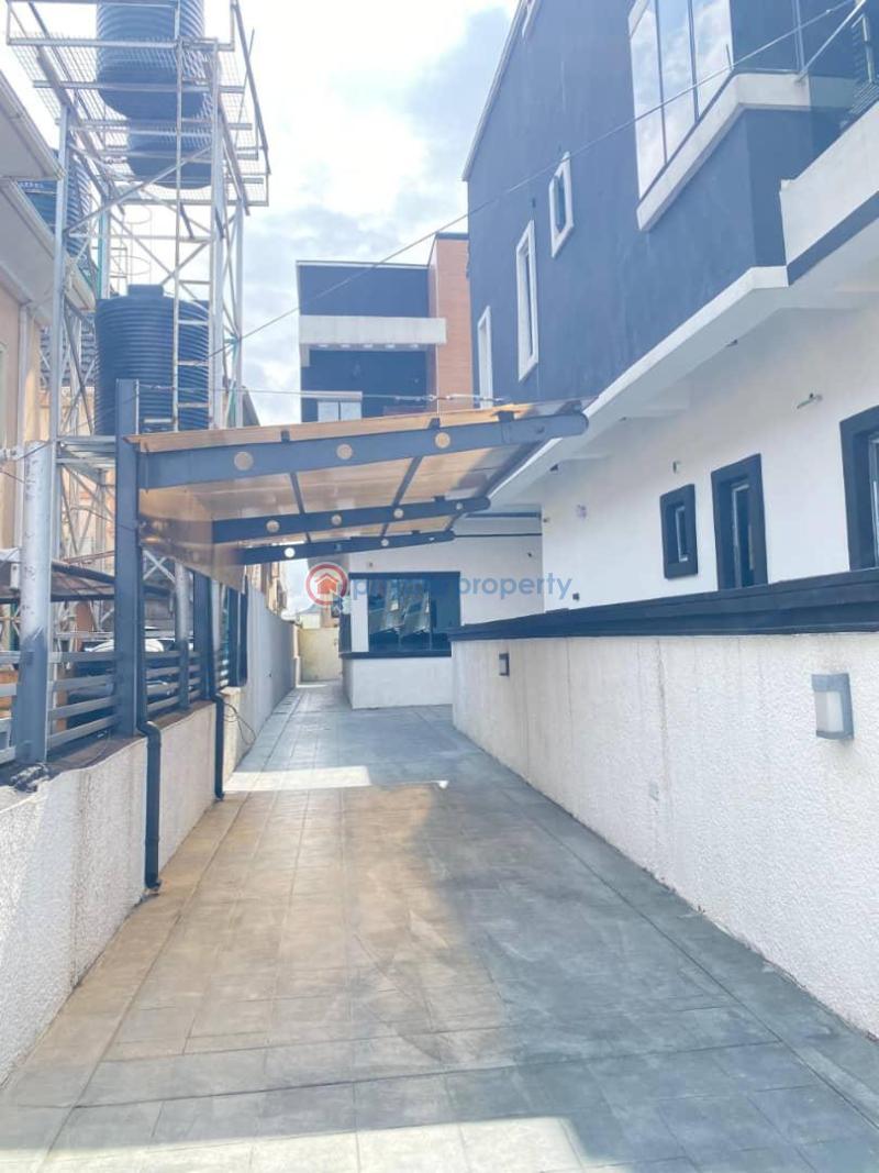 5 bedroom Semi detached Duplex For Sale Chevron Drive Lekki Lagos - 3