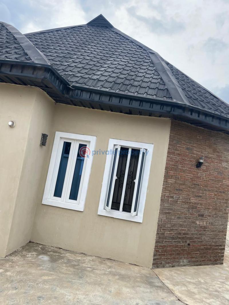 2 bedroom Bungalow For Sale Odeku, Via Liberty Academy Taska Akala Express, Ibadan. Akala Express Ibadan Oyo - 0