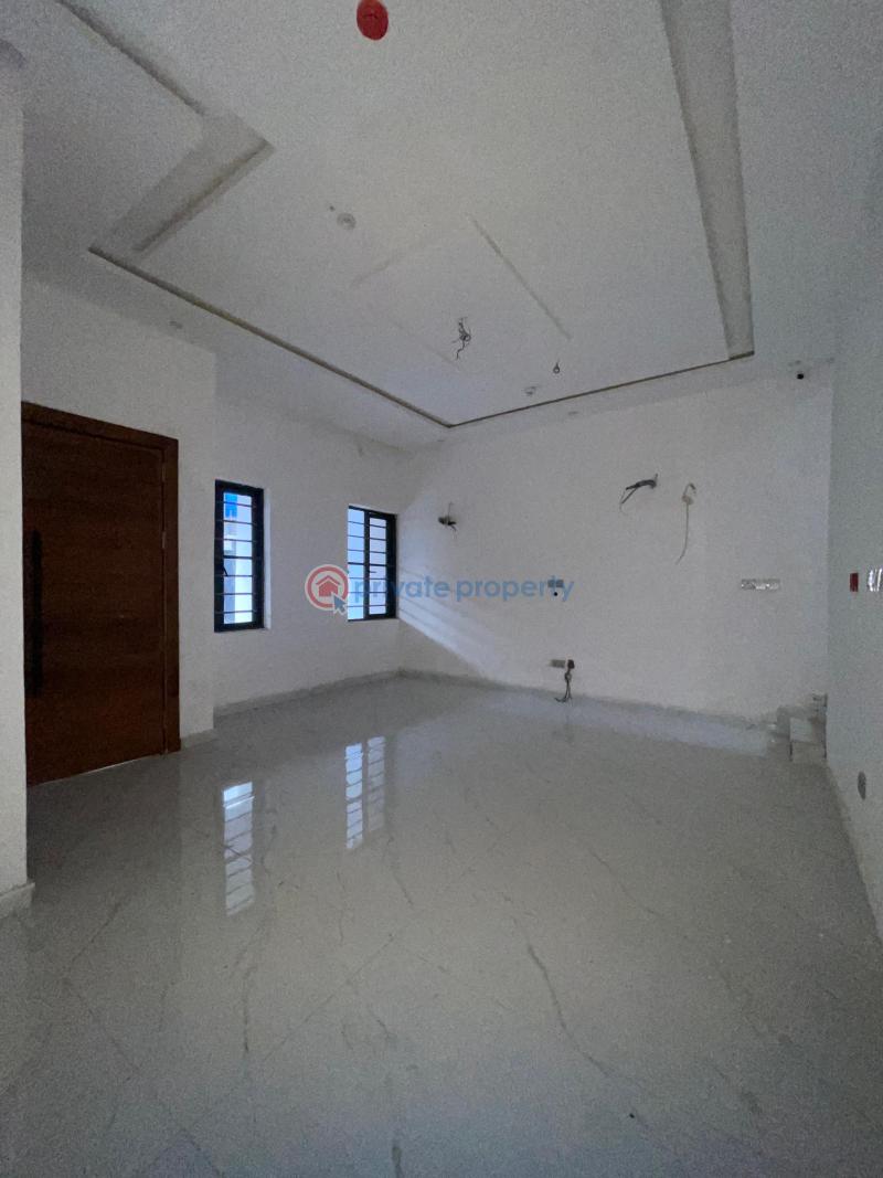 4 bedroom Terrace For Sale Mende Maryland Lagos - 0