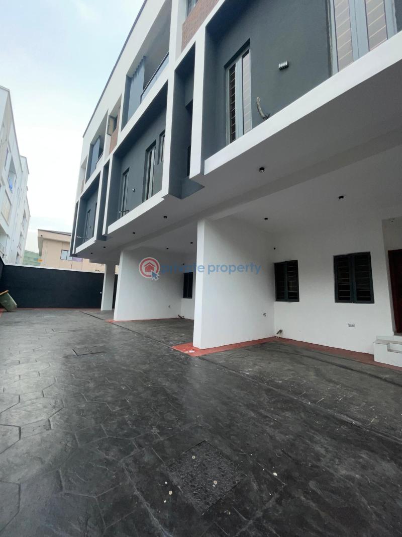 4 bedroom Terrace For Sale Mende Maryland Lagos - 1