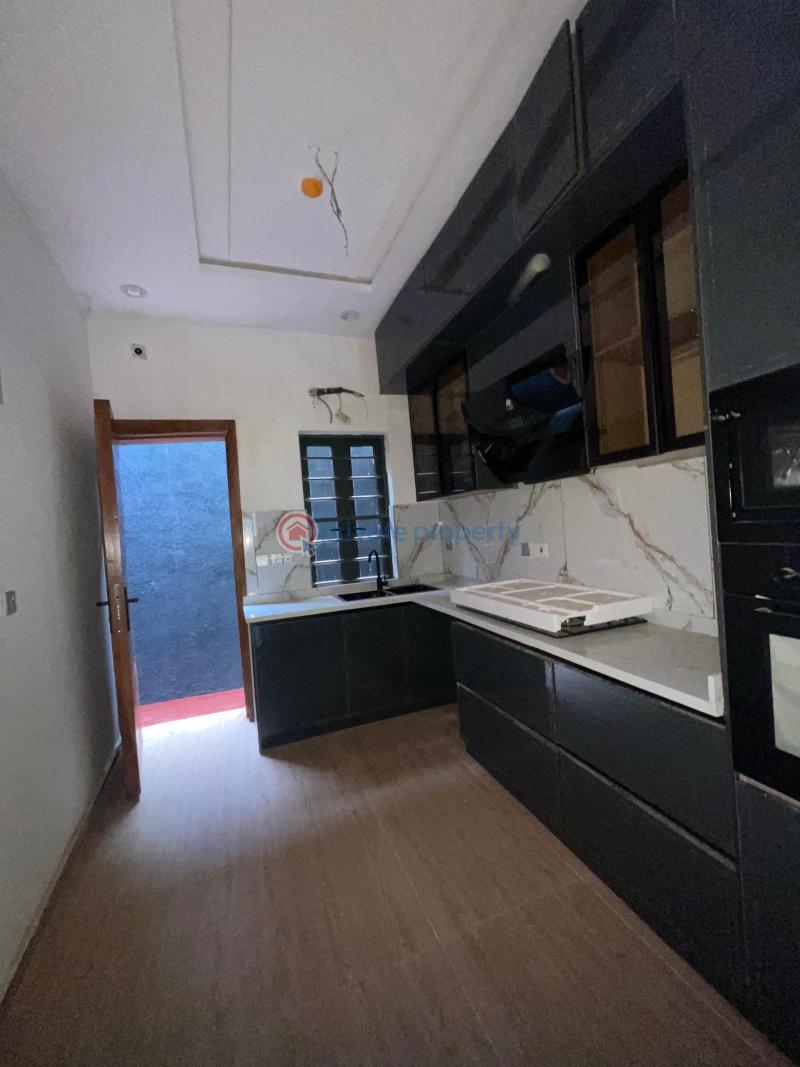 4 bedroom Terrace For Sale Mende Maryland Lagos - 15