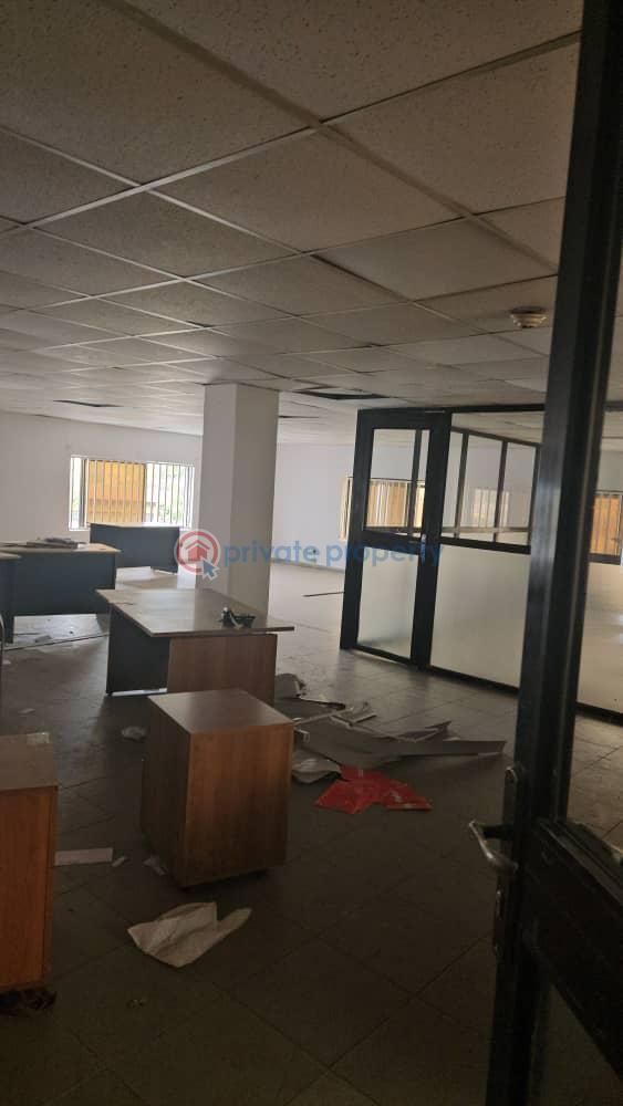Office For Rent Agidinbgi Ikeja Lagos - 8