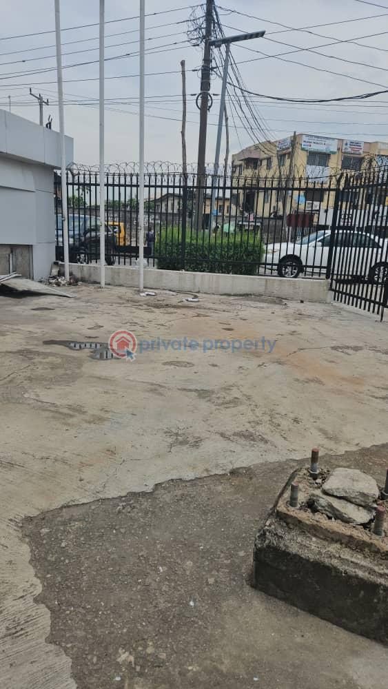 Office For Rent Agidinbgi Ikeja Lagos - 6