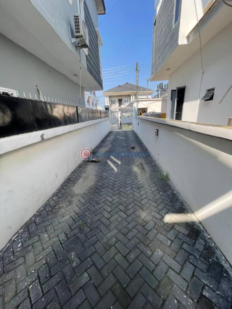 4 bedroom Detached Duplex For Rent Ikate Elegushi Lekki Lagos - 5