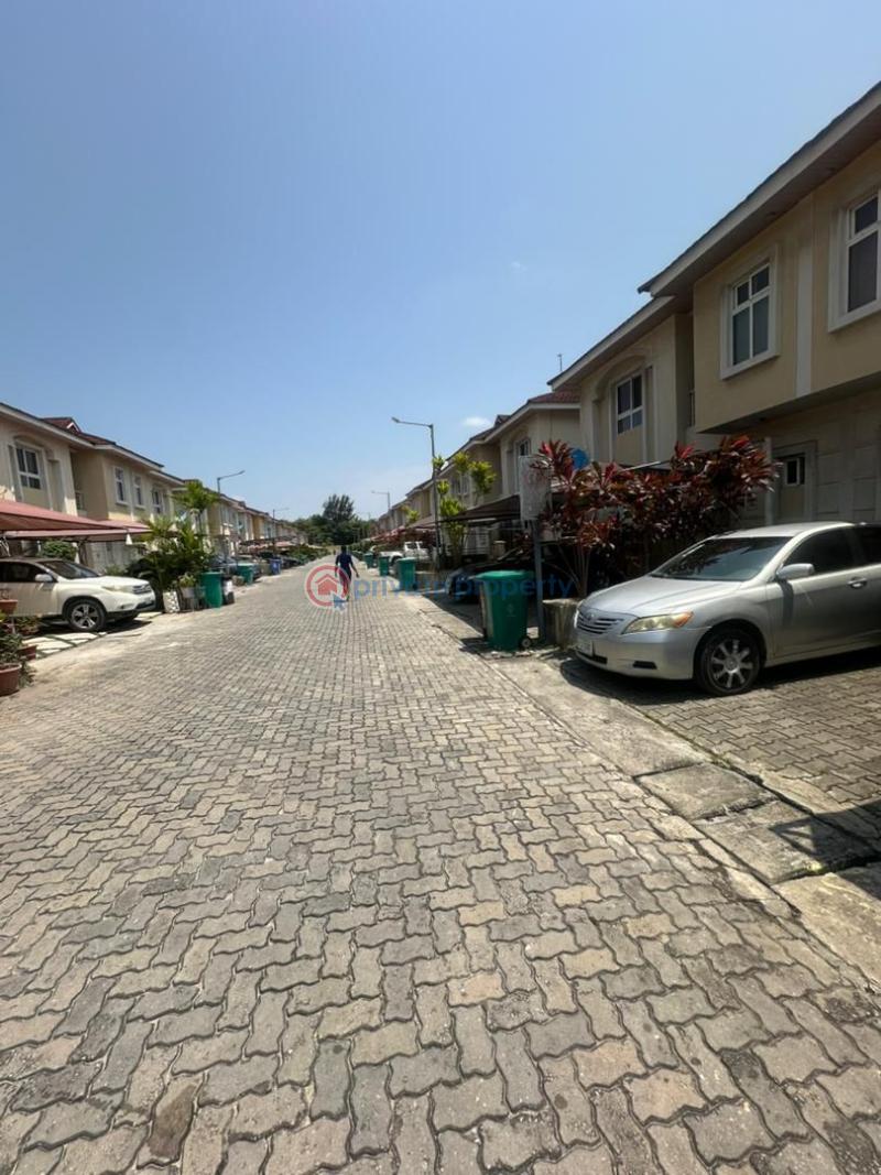 4 bedroom Detached Duplex For Rent Chevron Drive Lekki Lagos - 1