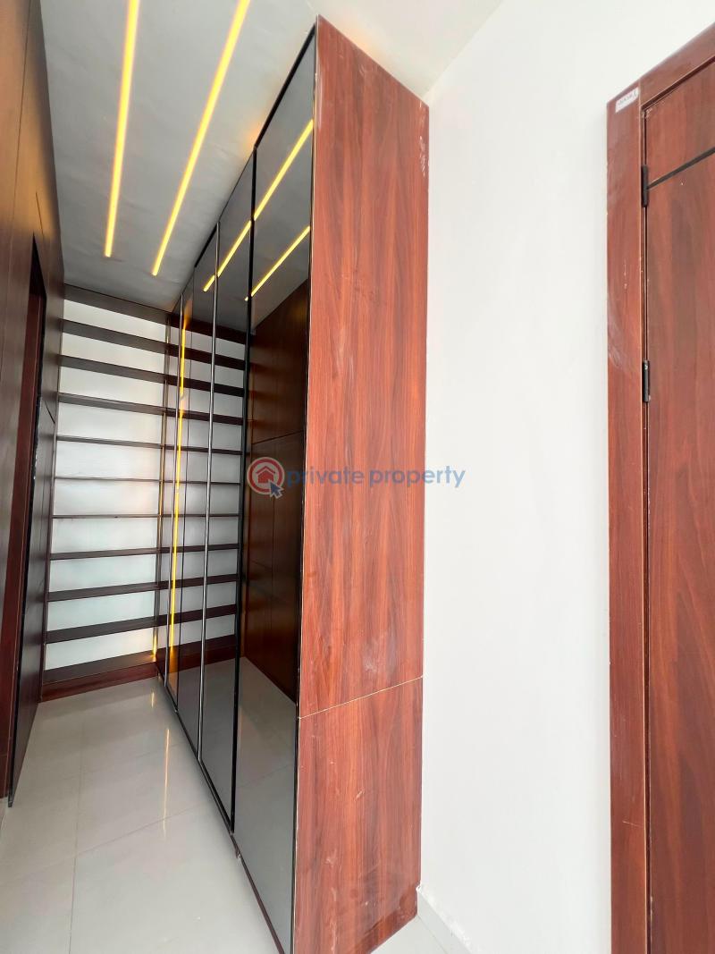 4 bedroom Semi detached Duplex For Sale Ikota Lekki Lagos - 3