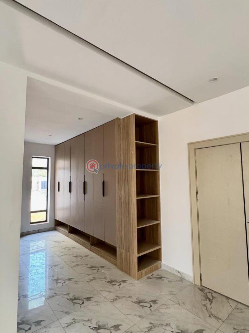 4 bedroom Terrace For Sale Dakibiyu Abuja Phase 2  - 2