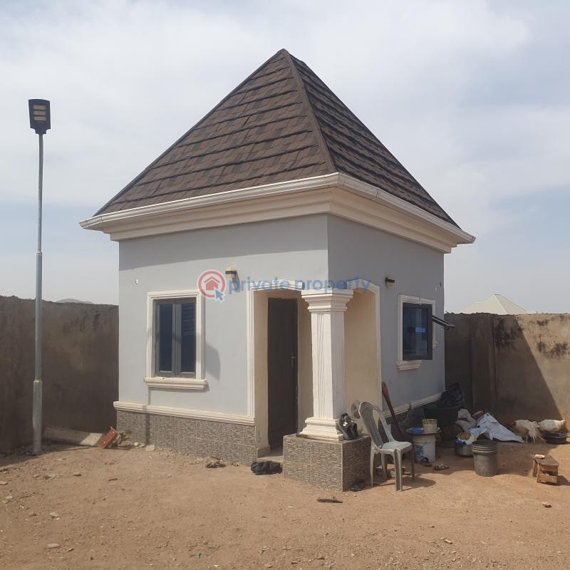 4 bedroom Bungalow For Sale Sauka, Opposite Immigration National Headquarters. Kuje Abuja Phase 4  - 1