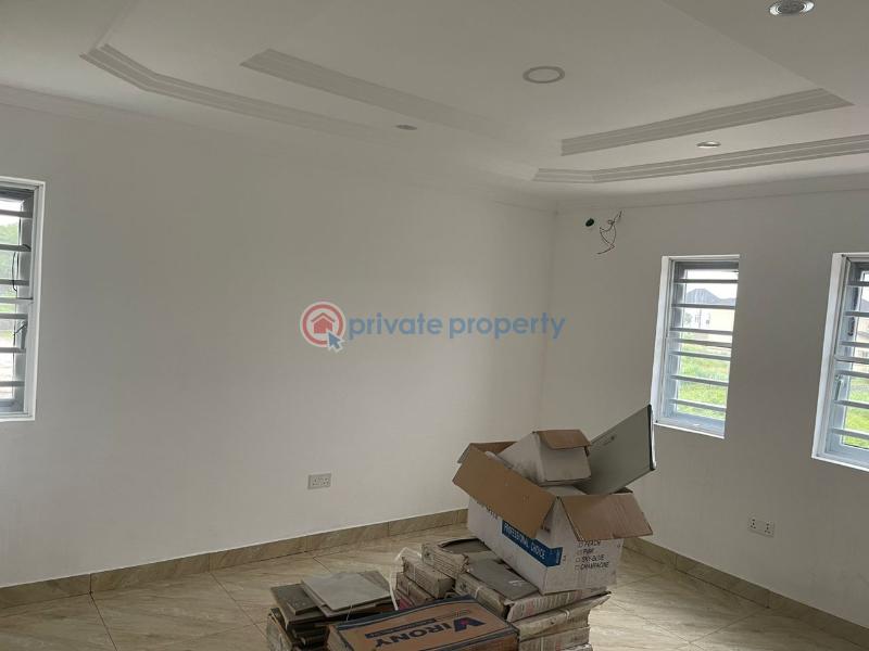 4 bedroom House For Sale Novare Mall Shoprite Sangotedo Lagos - 3