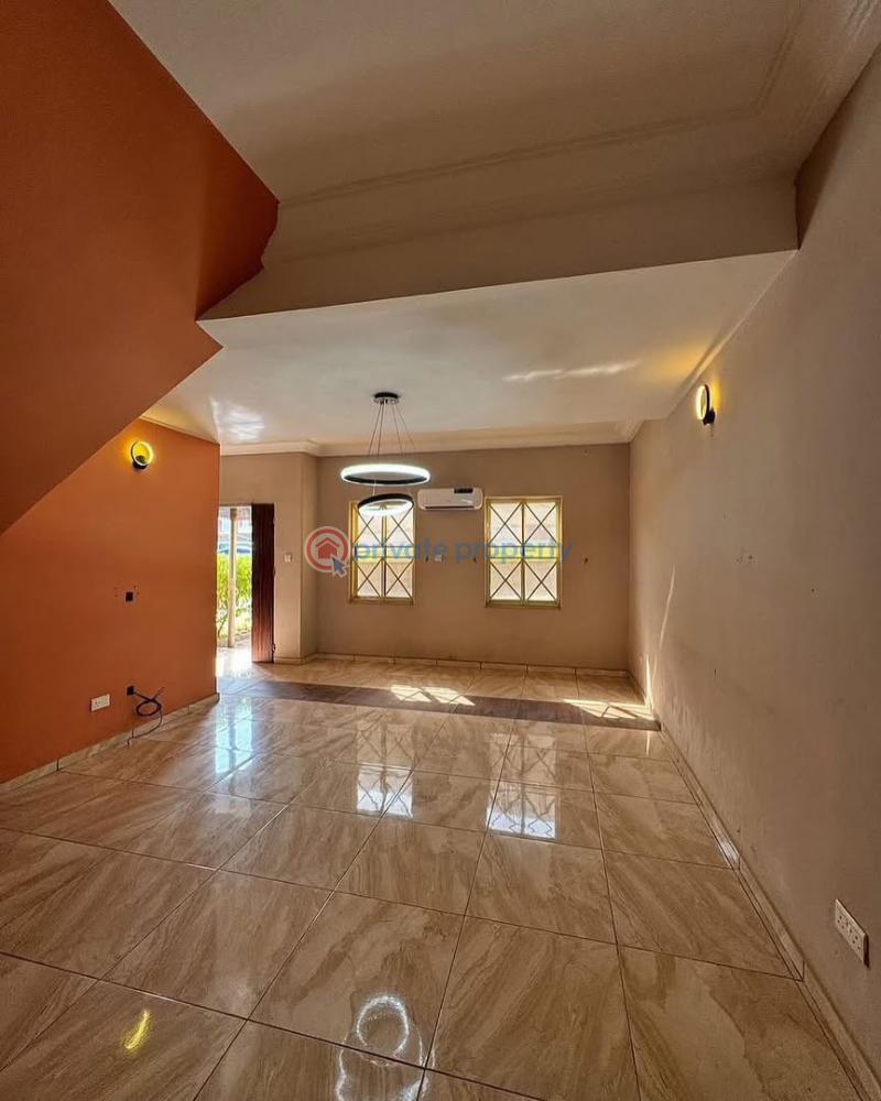 4 bedroom Terrace For Sale Durumi Abuja Phase 2  - 3