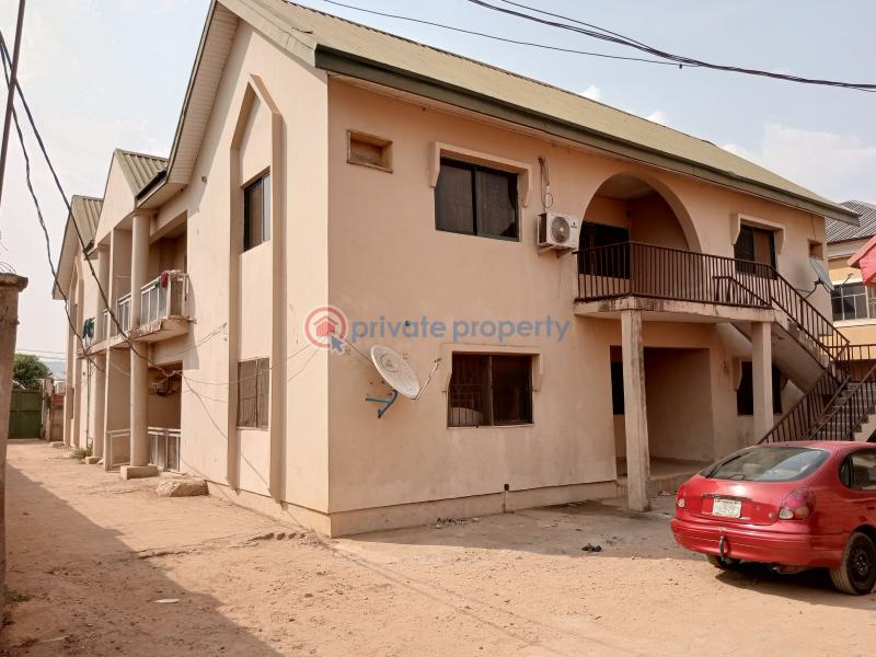 2 bedroom Block Of Flats For Sale Jikwoyi, Abuja Central Area Abuja Phase 1  - 4