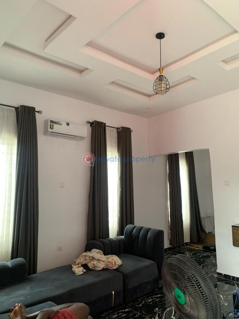 House For Rent Festac Estate, Akobo, Ibadan** With Easy Access To **elewuro Junction** And **nipco, Ojurin**. Ibadan Oyo - 3