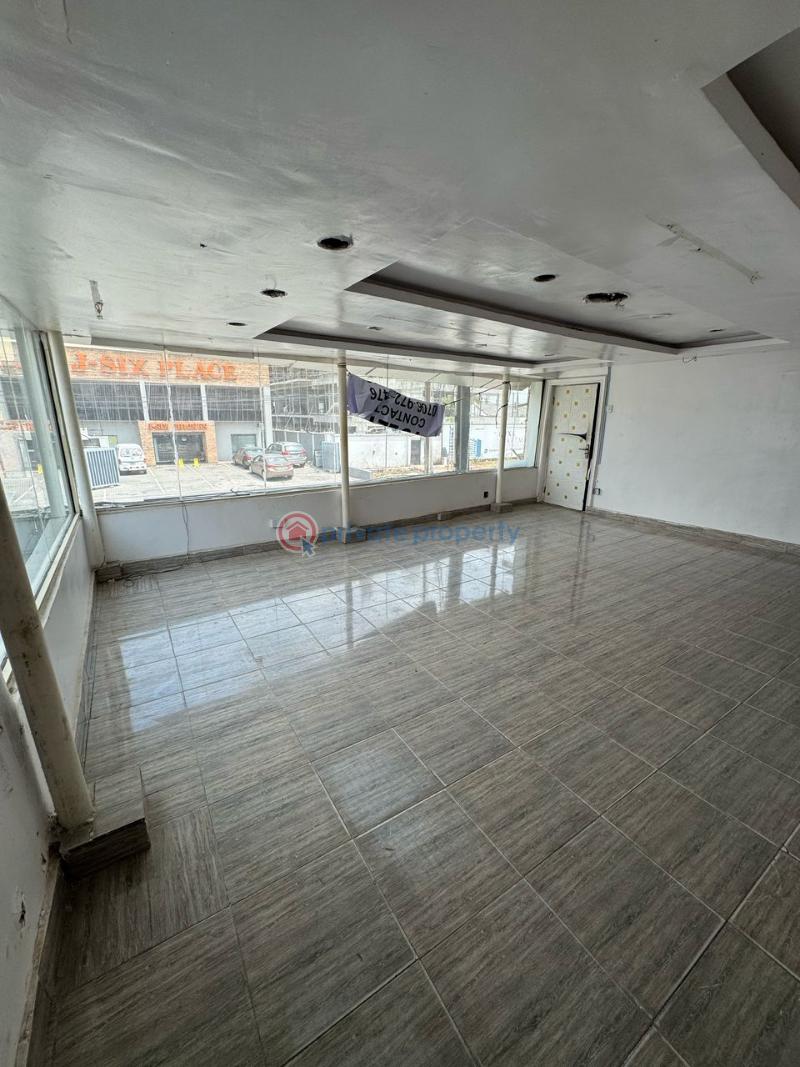 Front-facing shop in a highly secured environment - 3 Shop For Rent Lekki Phase 1 Lagos - 3