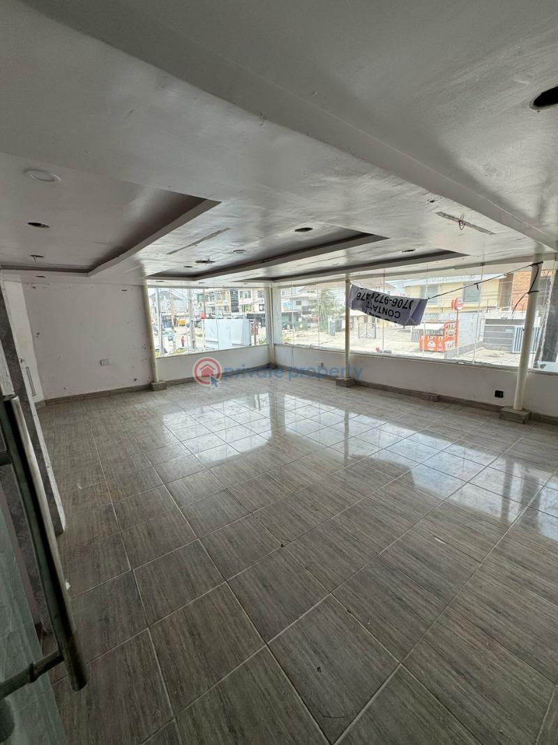 Front-facing shop in a highly secured environment - 5 Shop For Rent Lekki Phase 1 Lagos - 5