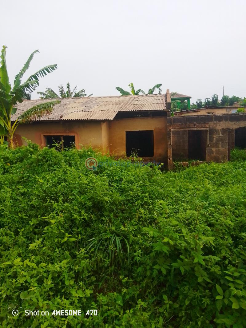 Mixed use Land For Sale @ajowa, Directly On A Major Road Off Abekoko Ifo Ogun - 0