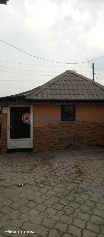 Fully 4bedroom detached duplex with a room bq - 4 4 bedroom Detached Duplex For Sale Magodo Kosofe/Ikosi Lagos - 4