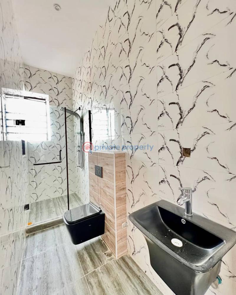 Fully 5bedroom detached duplex with swimming pool - 5 5 bedroom Detached Duplex For Sale Megamound Estate, Ikota Lekki, Lagos Ikota Lekki Lagos - 5