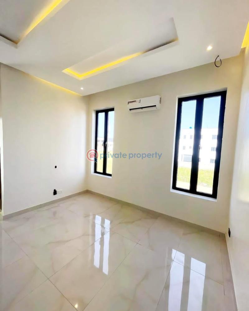 5 bedroom Detached Duplex For Sale Victoria Garden City Lekki Lagos - 2