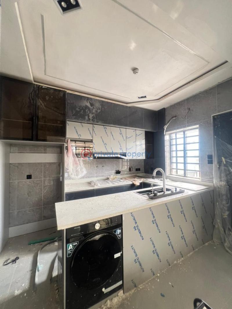 4 bedroom Detached Duplex For Sale Surulere Lagos - 15