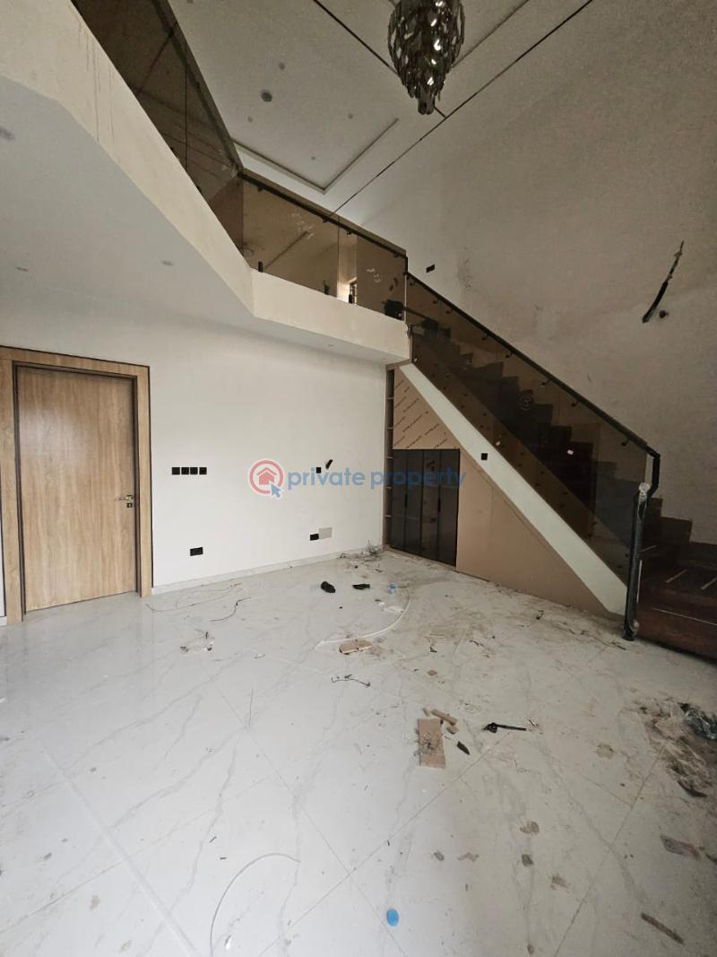 5 bedroom Detached Duplex For Sale Chevron Drive Lekki Lagos - 4